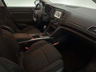 Voertuigafbeelding 12