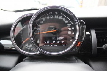 Voertuigafbeelding 26