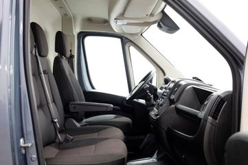 Voertuigafbeelding 2