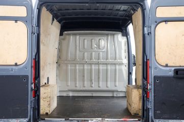 Voertuigafbeelding 4