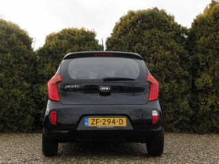 Voertuigafbeelding 4