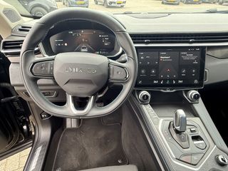 Voertuigafbeelding 4