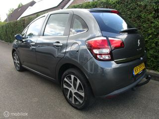 Voertuigafbeelding 3