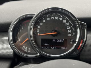 Voertuigafbeelding 17