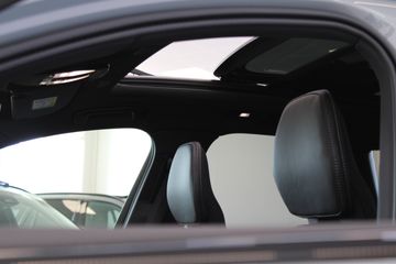 Voertuigafbeelding 8