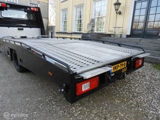 Voertuigafbeelding 6