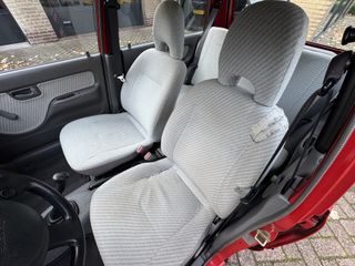 Voertuigafbeelding 3