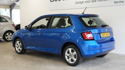 Voertuigafbeelding 3