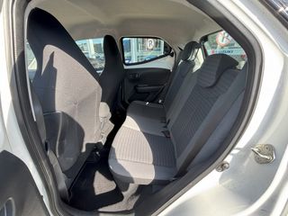 Voertuigafbeelding 13