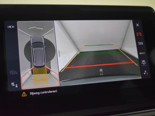 Voertuigafbeelding 9