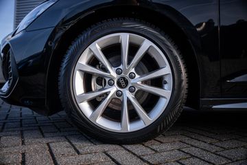 Voertuigafbeelding 6