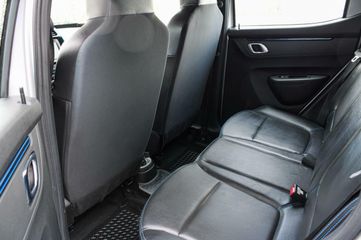 Voertuigafbeelding 5