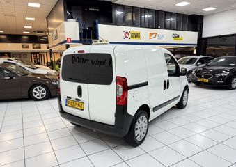 Voertuigafbeelding 12