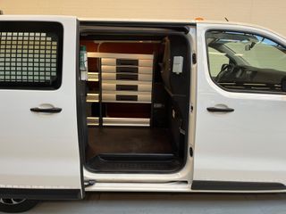 Voertuigafbeelding 30