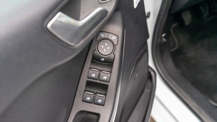 Voertuigafbeelding 17