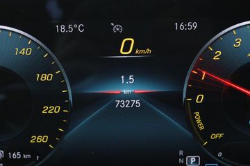 Voertuigafbeelding 9