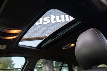 Voertuigafbeelding 7