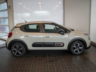 Voertuigafbeelding 7