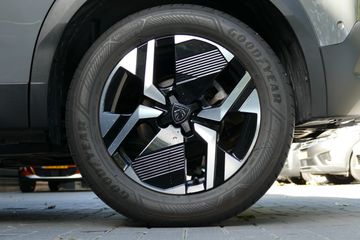 Voertuigafbeelding 11