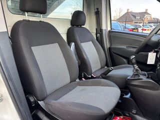 Voertuigafbeelding 13