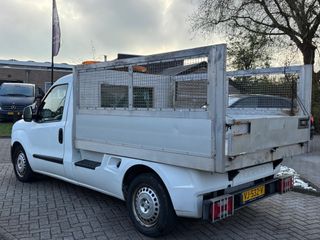 Voertuigafbeelding 8