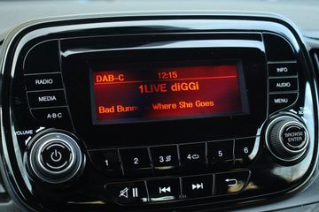 Voertuigafbeelding 16