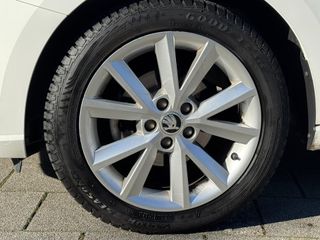 Voertuigafbeelding 16