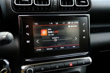 Voertuigafbeelding 12