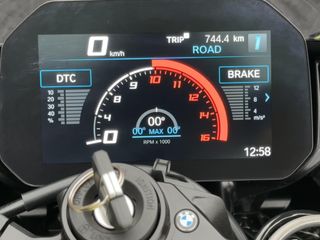 Voertuigafbeelding 9