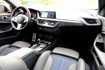 Voertuigafbeelding 4