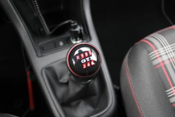 Voertuigafbeelding 19