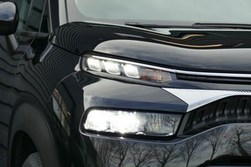 Voertuigafbeelding 8