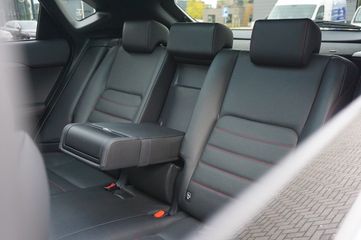 Voertuigafbeelding 12