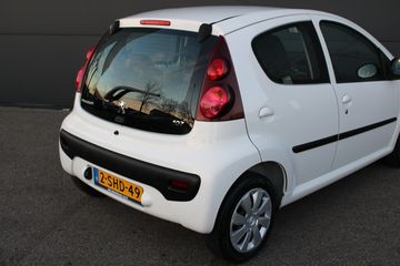 Voertuigafbeelding 10