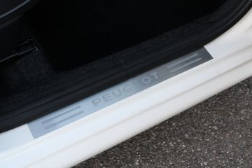 Voertuigafbeelding 6