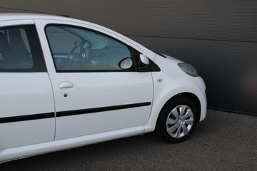 Voertuigafbeelding 9