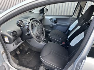 Voertuigafbeelding 2