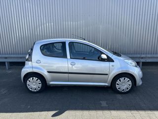 Voertuigafbeelding 9