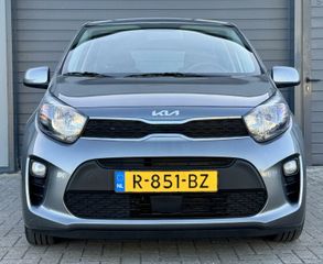 Voertuigafbeelding 6