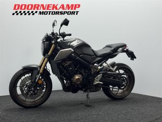 Voertuigafbeelding 7