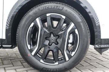 Voertuigafbeelding 14