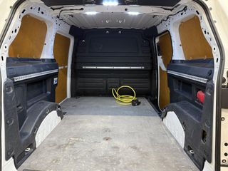 Voertuigafbeelding 8