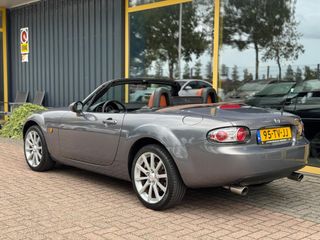 Voertuigafbeelding 4