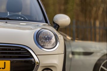 Voertuigafbeelding 3