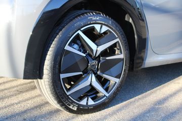 Voertuigafbeelding 13