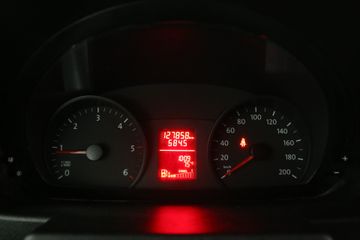 Voertuigafbeelding 12