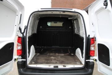 Voertuigafbeelding 6