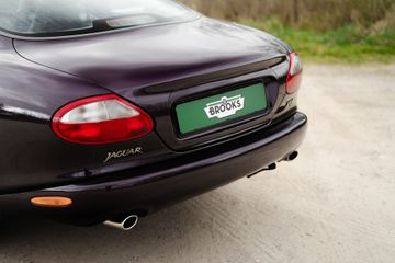 Voertuigafbeelding 6