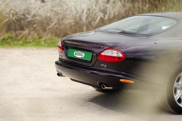 Voertuigafbeelding 8