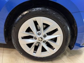 Voertuigafbeelding 35